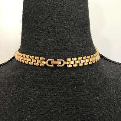 Beautiful vintage Monet necklace Slinky Gold tone collar