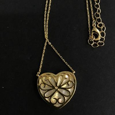 Beautiful mother of pearl heart necklace