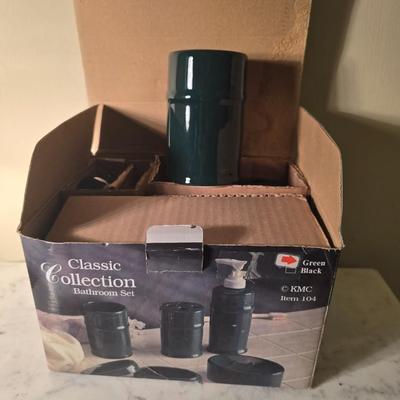Bathroom set