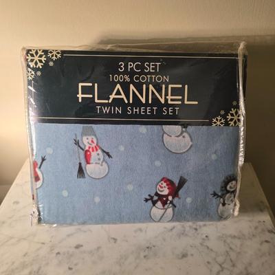 Twin sheet set