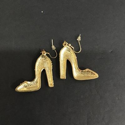 Sale Photo Thumbnail #183: Fashion, statement earrings. Please see attached photos.