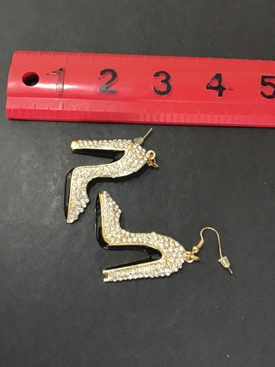 Sale Photo Thumbnail #184: Fashion, statement earrings. Please see attached photos.