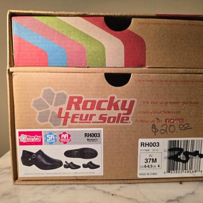 Womens shoes