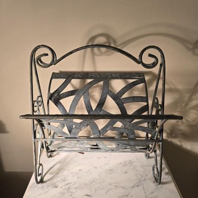 Magazine rack