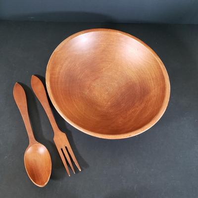 LOT 85D: MCM Servingware; Couroc, Wooden Turned Bowls, Woodcroftery Set, and More