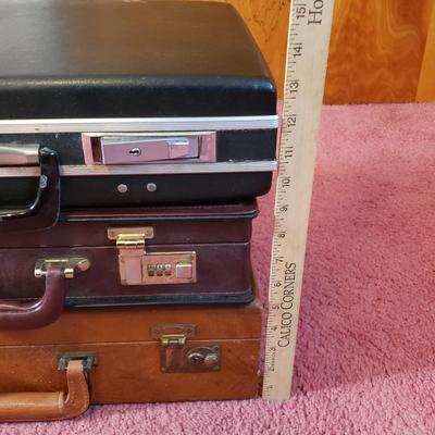 LOT 89X: Assorted Vintage Briefcases