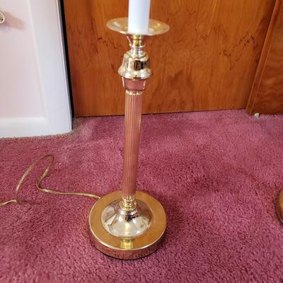 LOT 91X: Pair of Brass Style Table Lamps with Shades
