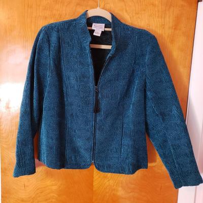 LOT 96X: Womens Fashion Collection; Closet Contents