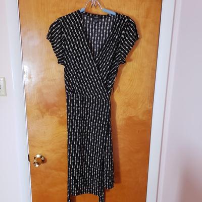 LOT 96X: Womens Fashion Collection; Closet Contents