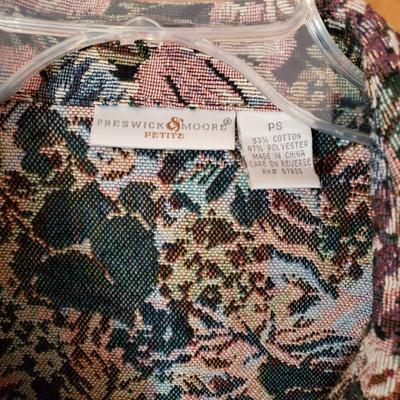 LOT 96X: Womens Fashion Collection; Closet Contents