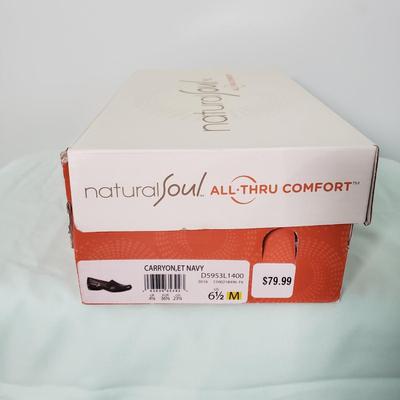 LOT 98Y: Large Selection of Womens Shoes in Original Boxes