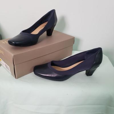 LOT 100Y: Womens Shoes for All Occassions