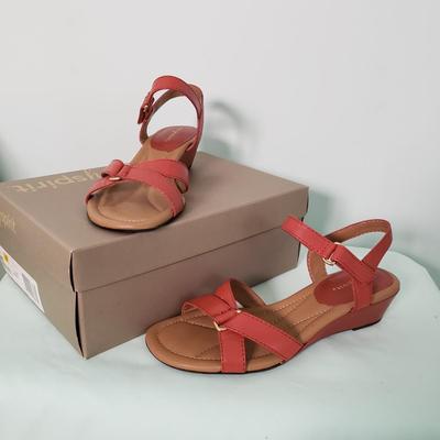 LOT 100Y: Womens Shoes for All Occassions