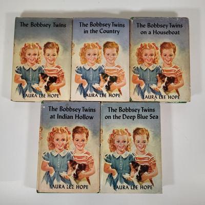 LOT 106B: Fifeteen Vintage The Bobbsey Twin Hard Back Books by Laura Lee Hope