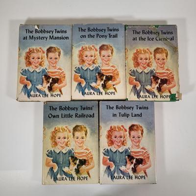 LOT 106B: Fifeteen Vintage The Bobbsey Twin Hard Back Books by Laura Lee Hope