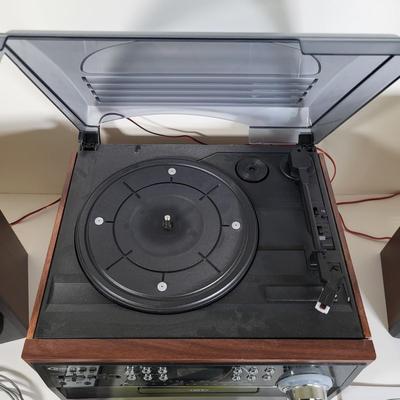 LOT 111L: Jensen JTA-475 3-Speed Turntable with CD, Cassette, and AM/FM Stereo Radio