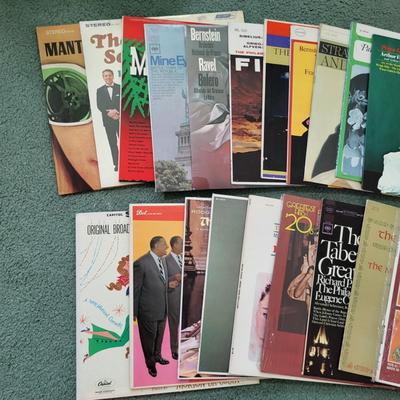 LOT 114L: Assorted Vintage Vinyl Record Albums