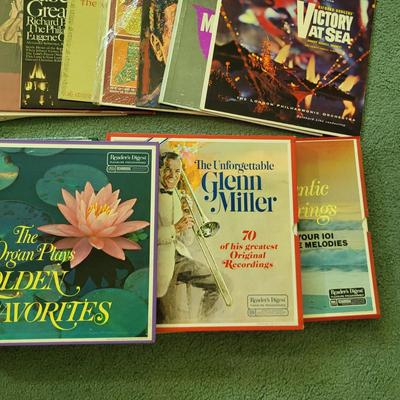 LOT 114L: Assorted Vintage Vinyl Record Albums