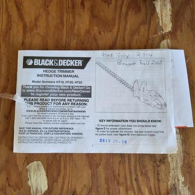 LOT 116G: Black and Decker HT22 Hedge Trimmer