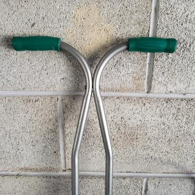 LOT 117G: Vintage Metal POGO Stick and Purple Skip It Toy