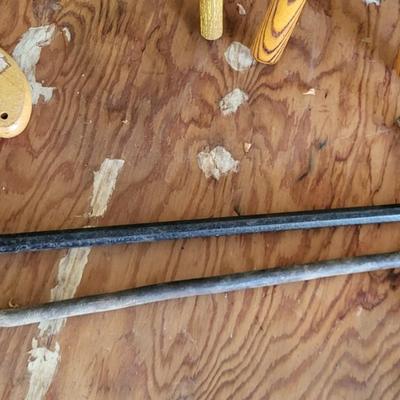 LOT 118G: Assorted Saws, Garden Clippers and Crowbars Lot