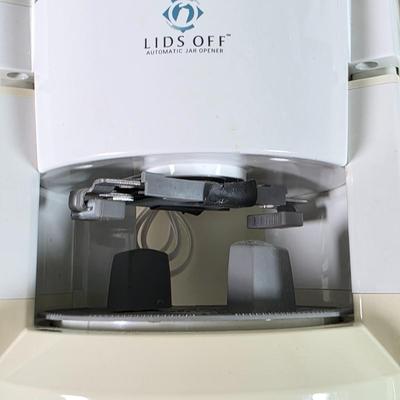 LOT 147D: Kitchen Must Haves. A Black & Decker Automatic Jar Opener, Electric Can Opener, Handy Steamer Rice Cooker & A...