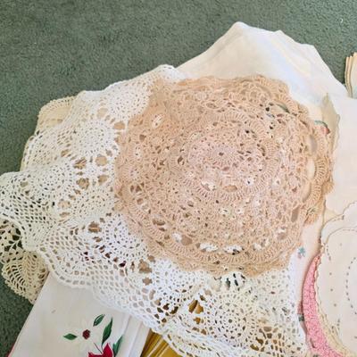 LOT 149D: Vintage Linen Lot Filled W/Seasonal & Everyday Items, Kitchen Towels, Pot Holders, Aprons, Table Cloths, Runners, Crocheted...