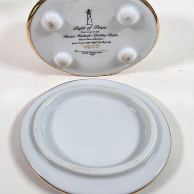 LOT 156D: Thomas Kinkade Light of Peace Music Box, Willow Tree Figures & More