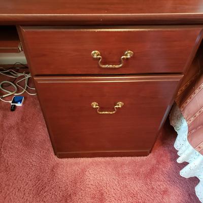 LOT 165X: Sauder Wooden Computer Desk with Hutch