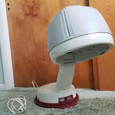 LOT 170Y: Vintage Sunbeam Portable Hair Dryer with Vintage Hair Accessories