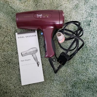 LOT 173Y: Hair Styling Tools; Revlon Conair