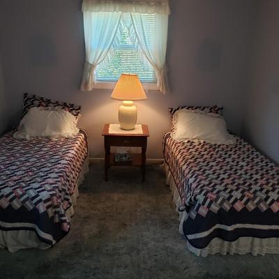 LOT 176Z: Set of Twin Beds with Bedding