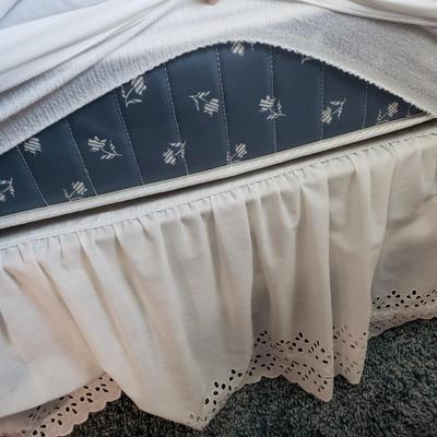 LOT 176Z: Set of Twin Beds with Bedding