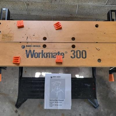 LOT 204G: Black and Decker Workmate 300 Table