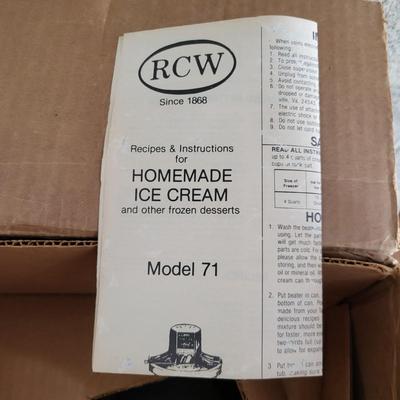 LOT 206G: Electric Popcorn Machine and Electric Ice Cream Freezer