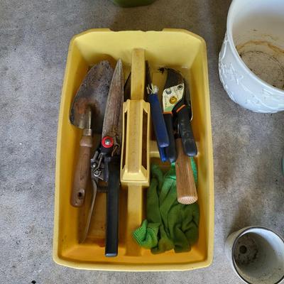 LOT 207G: Various Gardening Pots and Tools