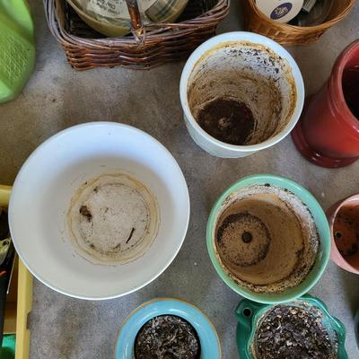 LOT 207G: Various Gardening Pots and Tools