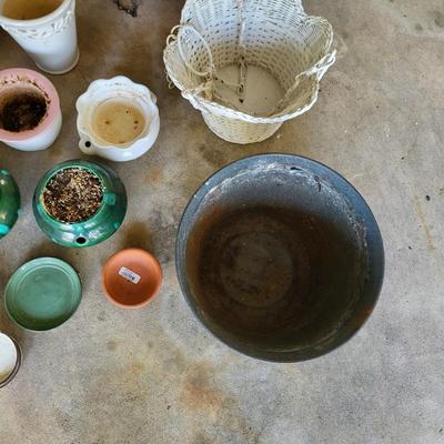 LOT 207G: Various Gardening Pots and Tools