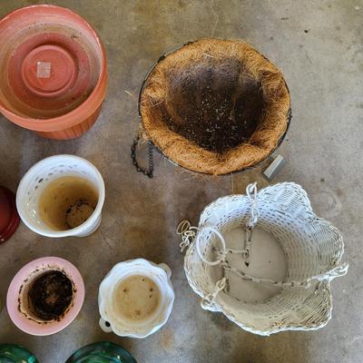 LOT 207G: Various Gardening Pots and Tools