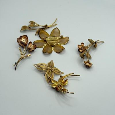 LOT 218J: Gorgeous Lot of Filigree & Mesh Goldtone Brooches