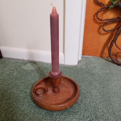 LOT 224Z: Large Assortment of Rustic Home Decor