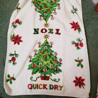 LOT 225: Closet Cleanout; Vintage Linens, Towels, and More