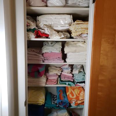 LOT 225: Closet Cleanout; Vintage Linens, Towels, and More