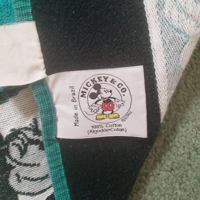 LOT 225: Closet Cleanout; Vintage Linens, Towels, and More