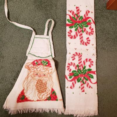 LOT 225: Closet Cleanout; Vintage Linens, Towels, and More