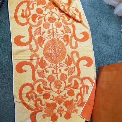 LOT 225: Closet Cleanout; Vintage Linens, Towels, and More