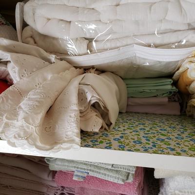 LOT 225: Closet Cleanout; Vintage Linens, Towels, and More
