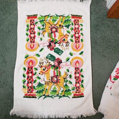 LOT 225: Closet Cleanout; Vintage Linens, Towels, and More