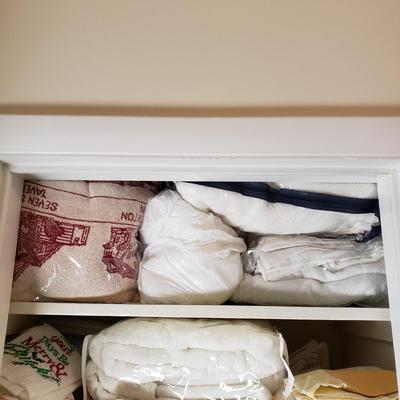 LOT 225: Closet Cleanout; Vintage Linens, Towels, and More