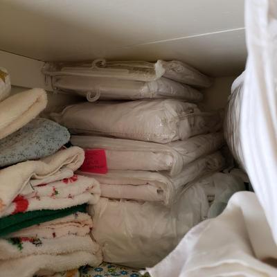 LOT 225: Closet Cleanout; Vintage Linens, Towels, and More